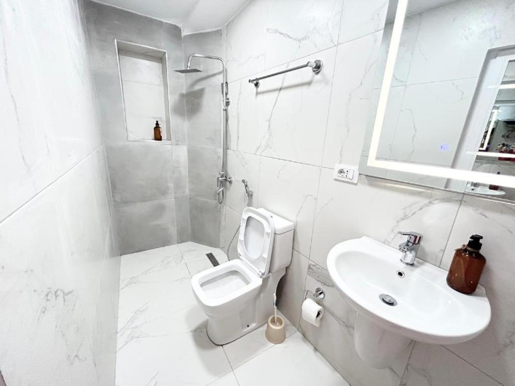 Tirana Inn Hotel 外观 照片